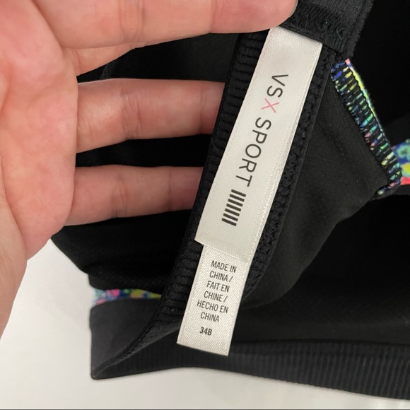 FLORAL VS SPORTS BRA - Picture 3 of 3